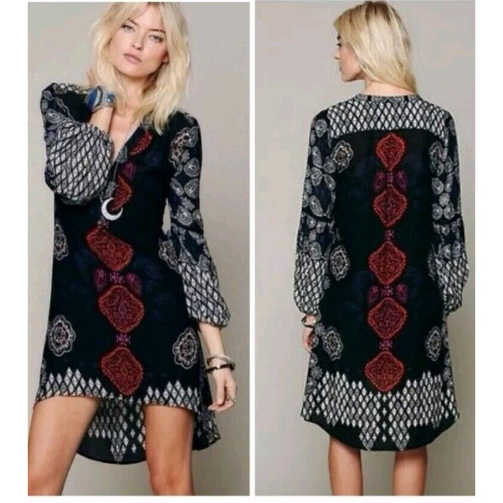 Elegant Black and Red Patterned Dress